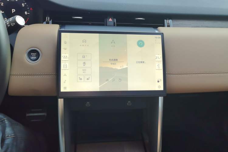 Used Land Rover Discovery Sport 2025 249 PS Performance Tech Edition Audio And AC Panel