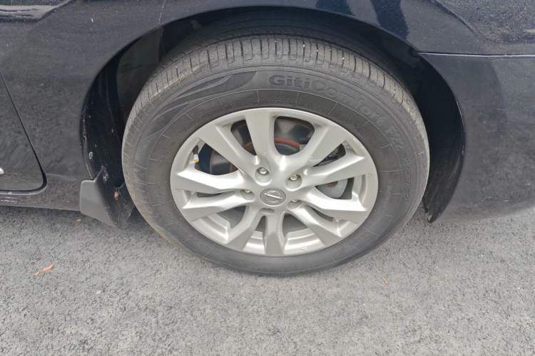 Used Nissan Teana 2013 2.0L XL Comfort Edition Right Front Wheel Hub