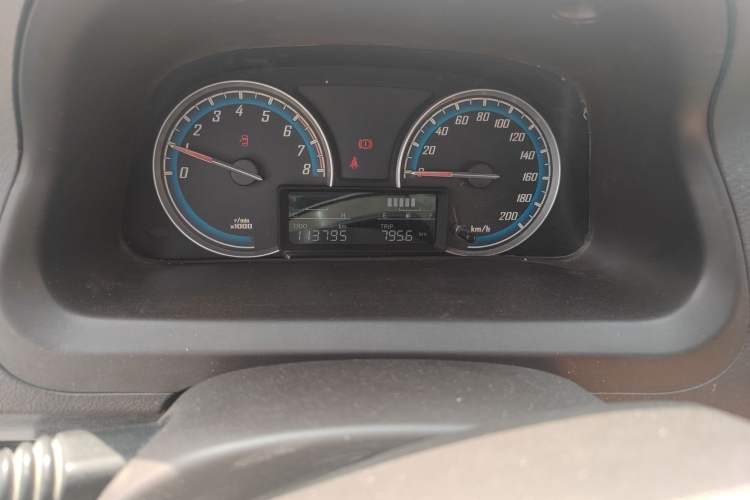 Used Baojun 730 2014 1.5L Manual Luxury Navigation ESP Version 7 Seats