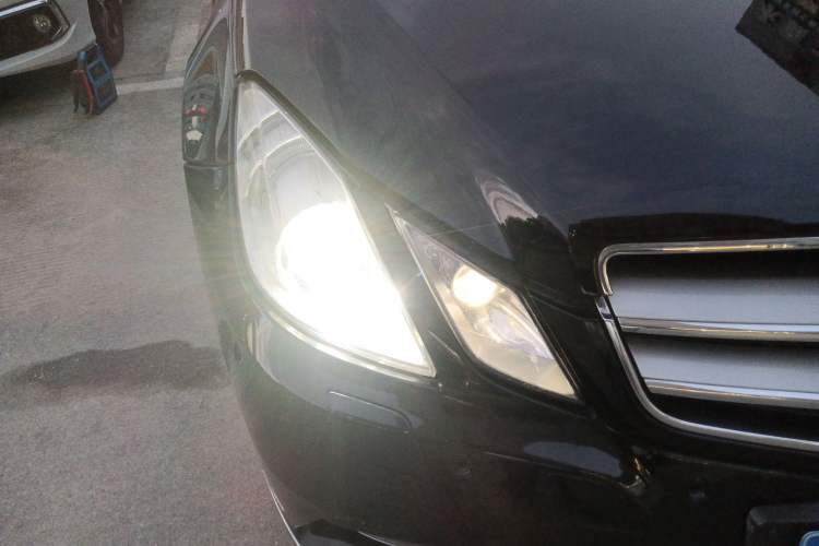 Used Mercedes-Benz E-Class 2010 E 260 CGI Coupe
