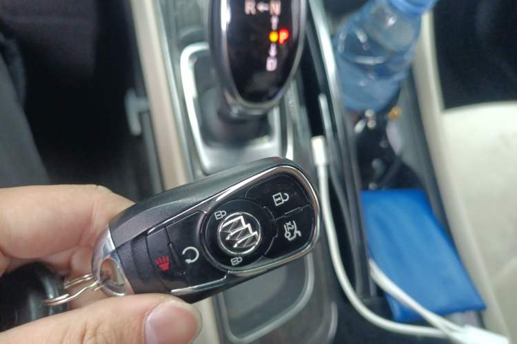 Used Buick LaCrosse 2016 30H Luxury Version