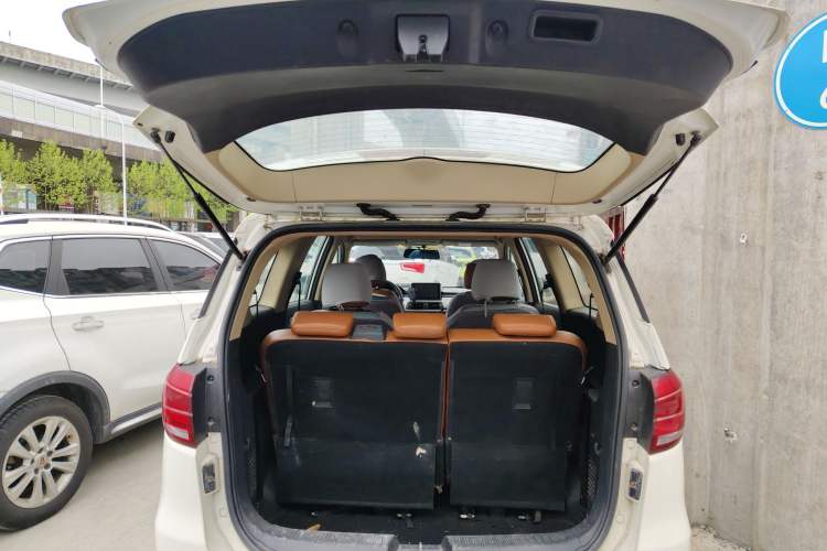 Used BAIC Weiwang M50F 2017 1.5L Comfort Edition Trunk