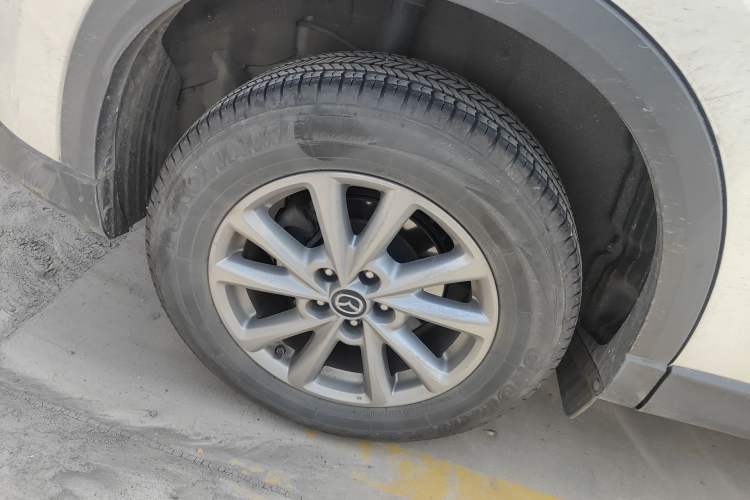 Used Mazda CX-5 2024 2.0L Automatic Two-Wheel Drive ZhiShang Version Right Rear Wheel Hub