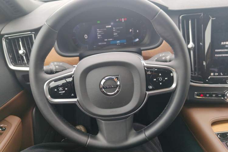 Used Volvo S90 2025 B5 Zhiyi Luxury Edition Steering Wheel