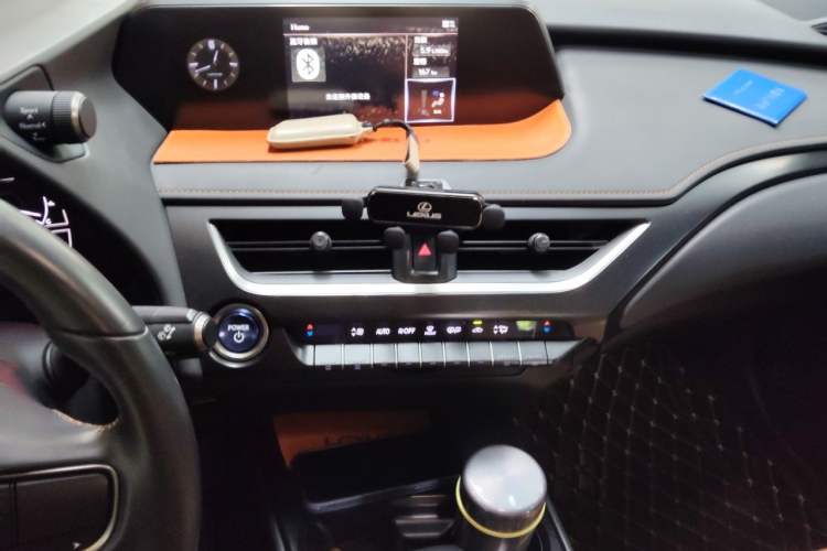 Used Lexus UX 2020 260h Explore-Cool Edition