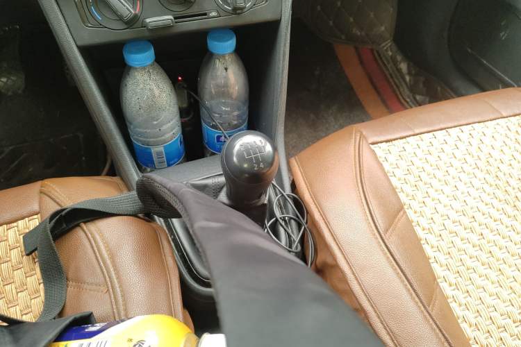 Used Volkswagen Jetta 2013 1.6L Manual Fashion Edition