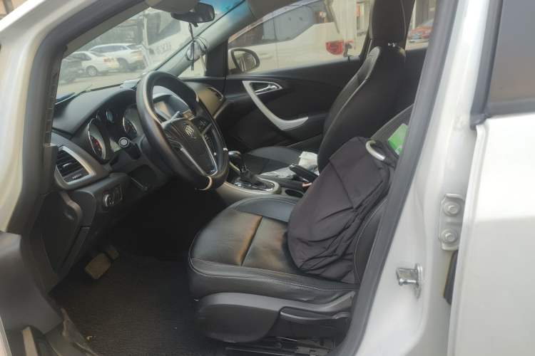 Used Buick GT 2014 XT 1.6L Automatic Fashion Edition
