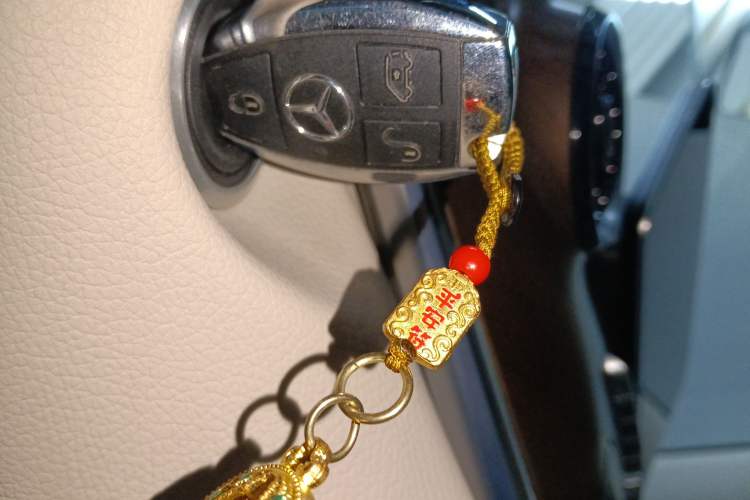 Used Mercedes-Benz V-Class 2021 V 260 L Long-wheelbase Luxury Edition