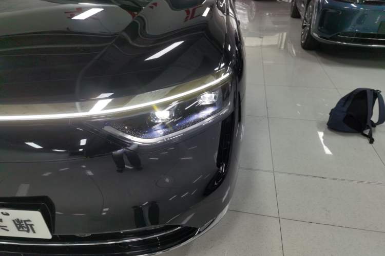 Used Hima AITO M8 2025 Extended-Range Max+ Version 53.4 kWh 6-Seater Edition
