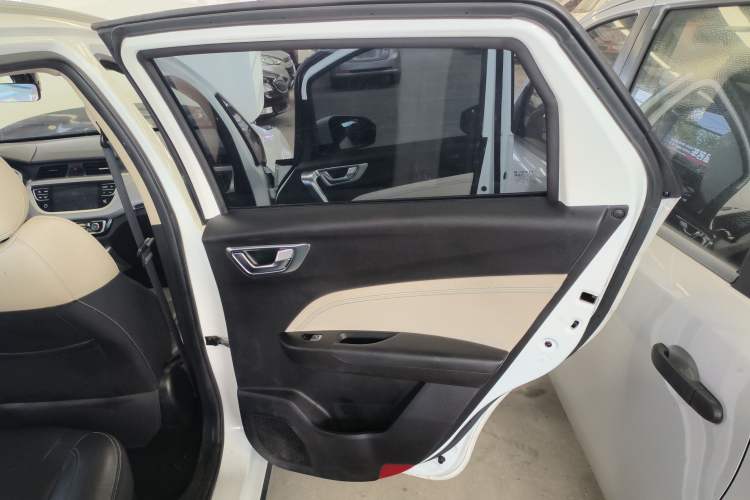 Used Livan Maple 30X 2020 Style Edition
