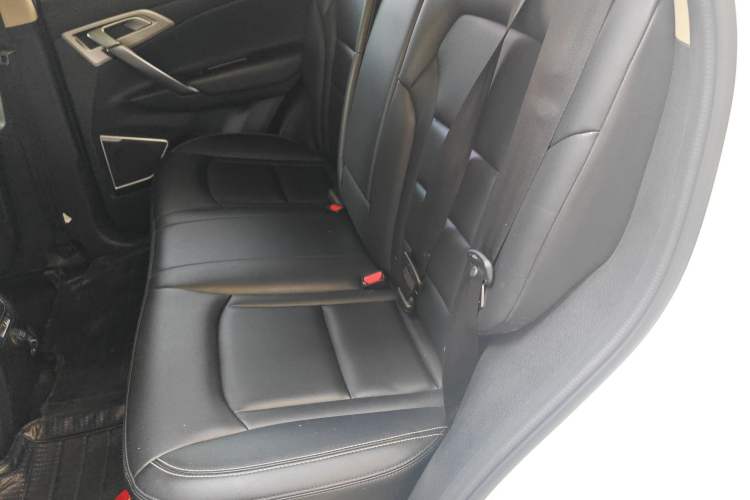 Used Geely Auto Emgrand X7 Sport 2016 1.8TD Automatic Smart Model Left Rear Seat