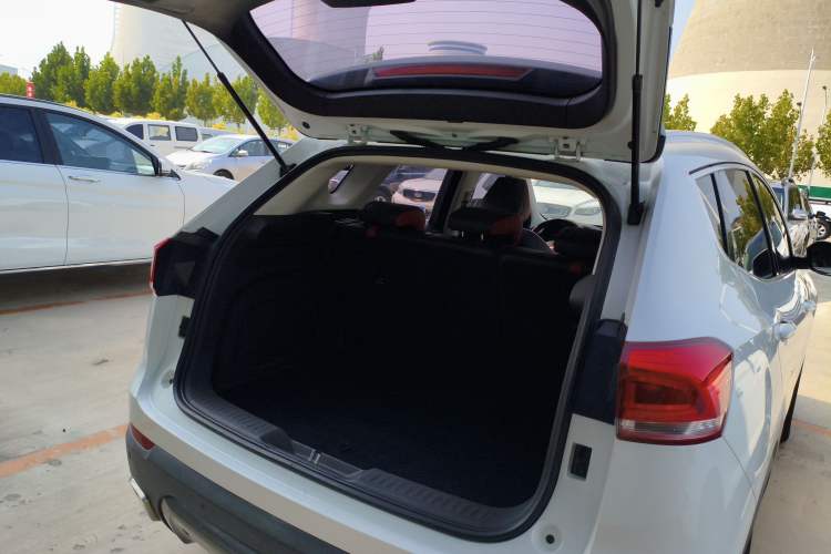 Used Haval H4 2019 1.5 GDIT Manual Luxury Smart Connect Version China V Standard