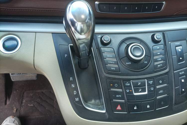 Used Buick GL8 2015 2.4L Luxury Business Premium Edition Gear Lever