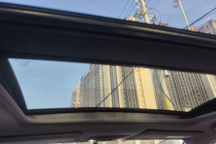 Used Honda XR-V 2015 1.8L EXi CVT Comfort Version Headliner