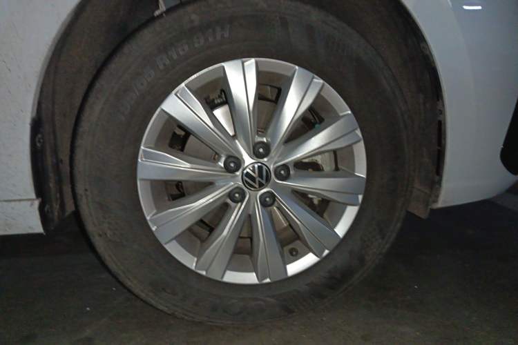 Used Volkswagen Lavida 2023 New Sharp 1.5L Manual New Comfort Edition