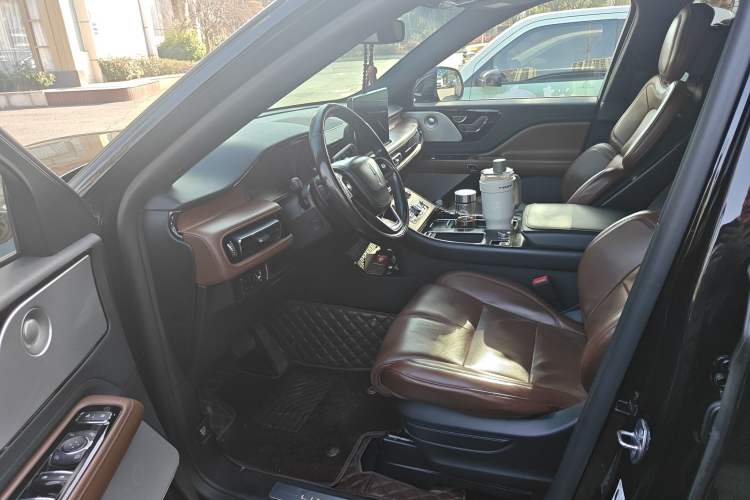 Used Lincoln Aviator 2021 3.0T V6 All-Wheel-Drive Executive Edition