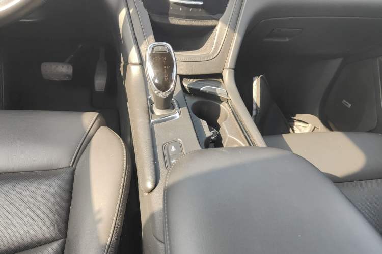 Used Cadillac XT5 2018 25T Luxury Model