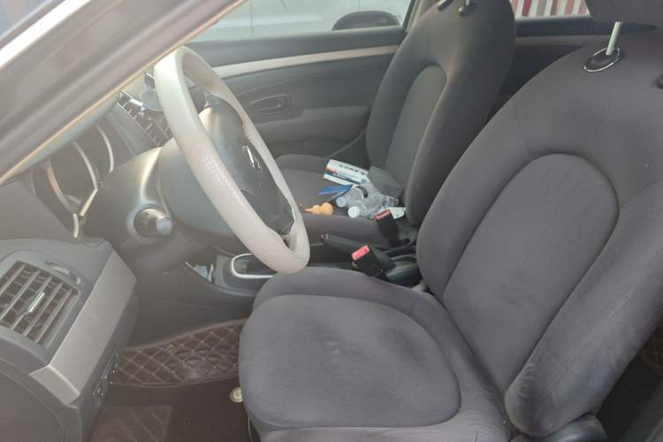 Used Nissan Sylphy 2016 Classic 1.6XE Manual Leading Edition Left Front Seat