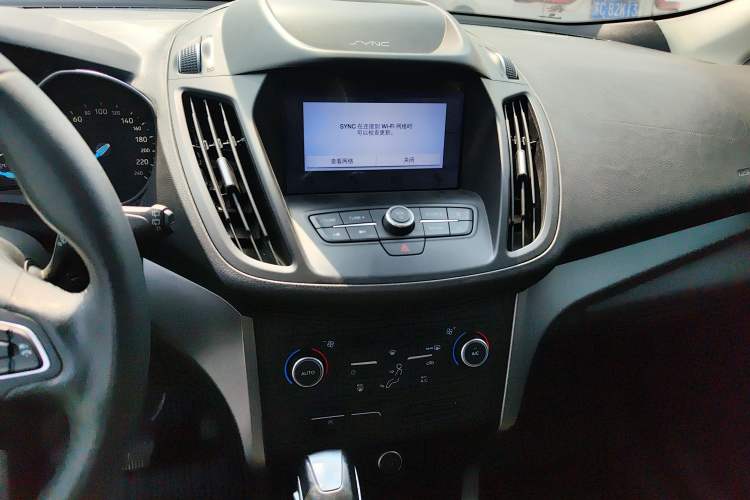 Used Ford Kuga 2019 EcoBoost 180 Two-Wheel-Drive Platinum Edition China VI Standard
