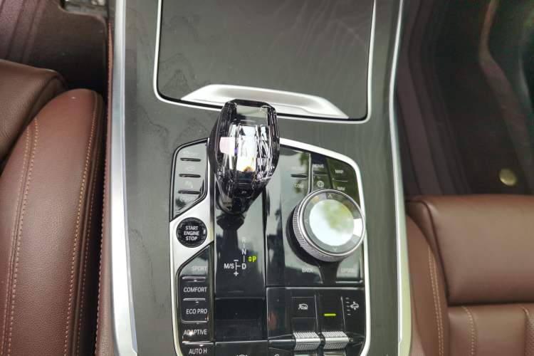 Used BMW X7 2019 xDrive40i Luxury Package with Leading Features
