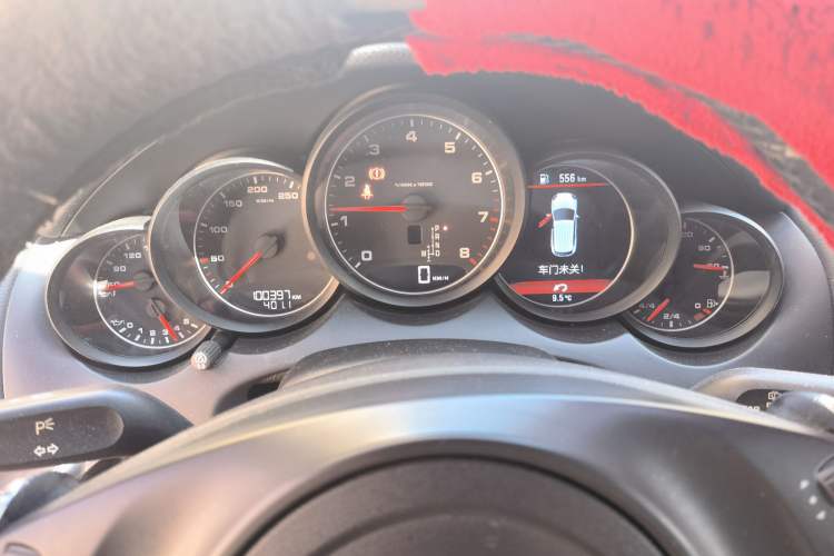 Used Porsche Cayenne 2014 Cayenne Platinum Edition 3.0T Instrument Cluster