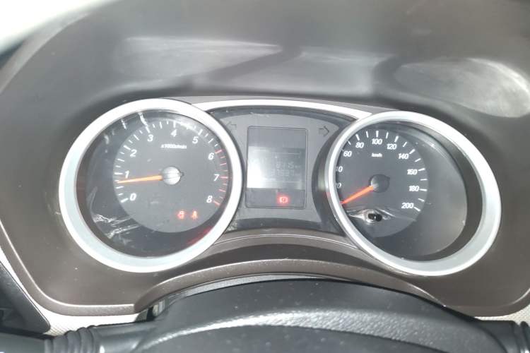 Used Wuling Hongguang 2019 1.5L S Comfort Edition China VI LAR Odometer Close Up