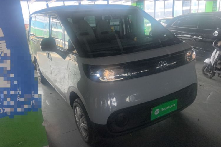 Used SAIC MAXUS Dana V1 2025 Low-Roof Multi-Function Version 42 kWh Exterior 1