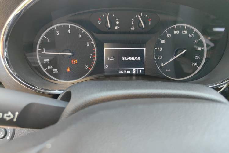 Used Buick Encore 2018 18T Automatic Two-Wheel Drive Urban Leading Model Odometer Close Up