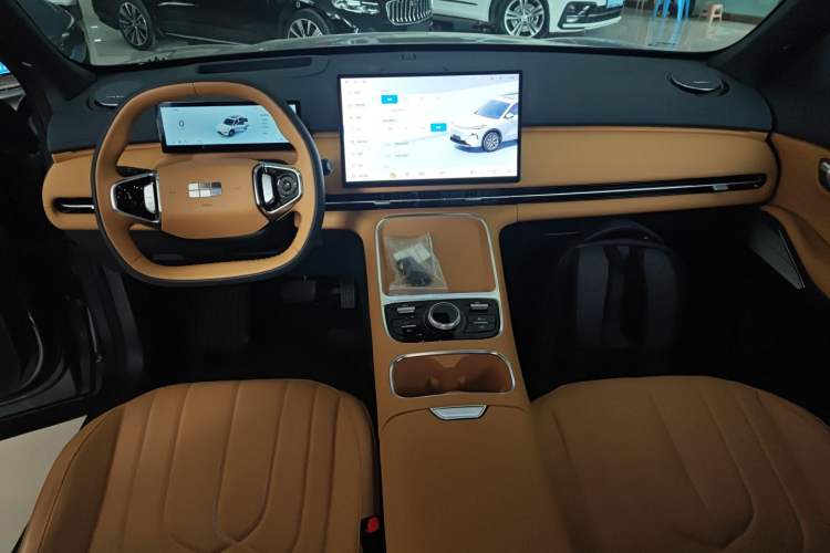 Used Geely Galaxy Xingjian 7 EM-i 2025 120km Exploration+ Version