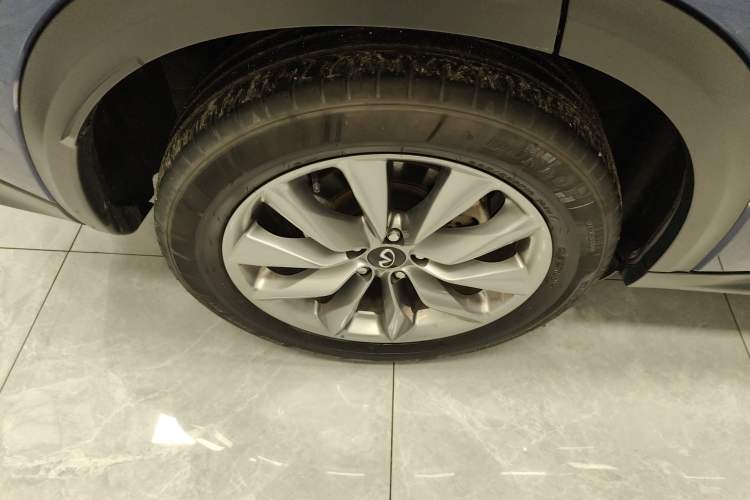 Used Infiniti QX50 2020 2.0T All-Wheel-Drive Elite Version
