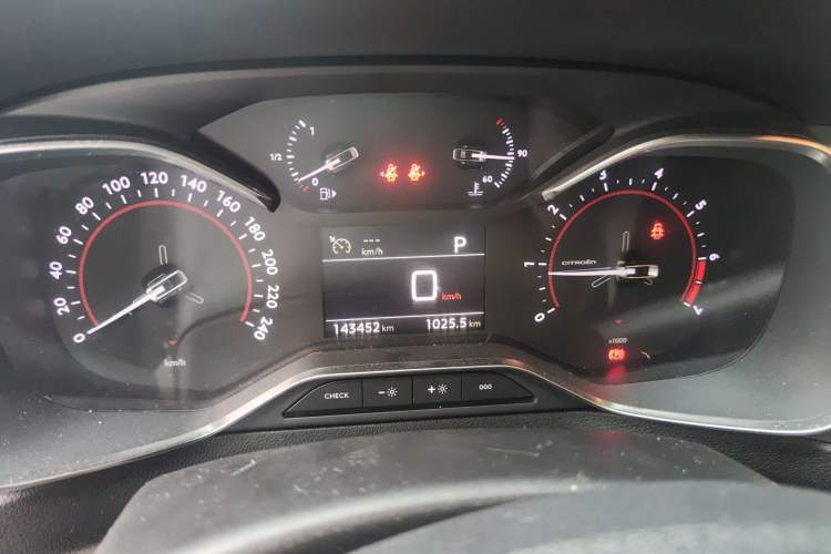 Used Citroen C5 2017 380THP Automatic Luxury Model Instrument Cluster