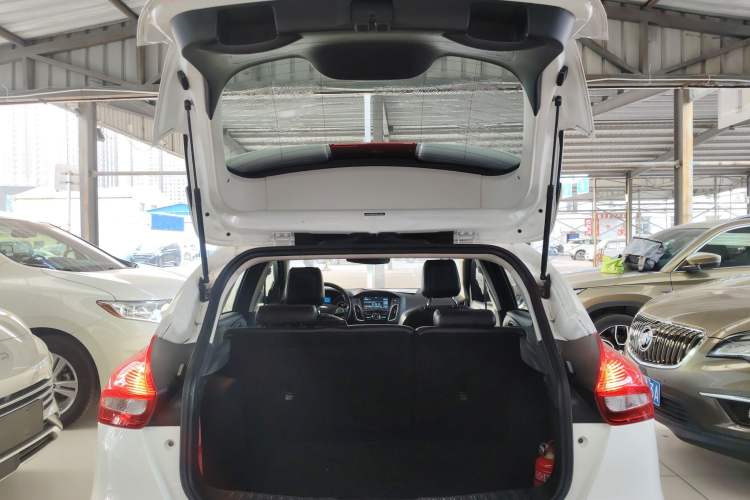 Used Ford Focus 2018 Hatchback Classic 1.6L Automatic Trendy SmartDrive Edition