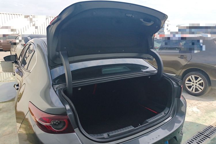 Used Mazda 3 Axela 2021 2.0L Automatic ZhiXuan Edition Trunk