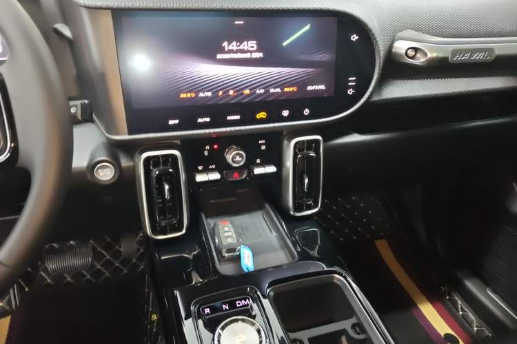 Used Haval DARGO 2022 1.5T DCT Two-Wheel Drive Border Collie Edition Audio And AC Panel