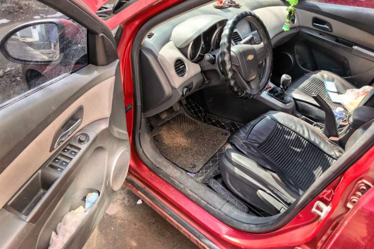 Used Chevrolet Cruze 2010 1.6L SL Grand Touring Edition MT
