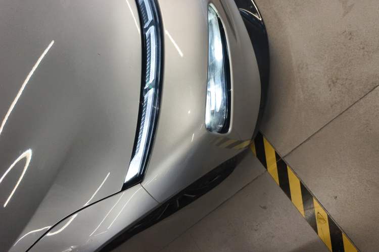 Used XPeng P7 2022 480 Standard Range Smart Drive Edition Right Front Headlight