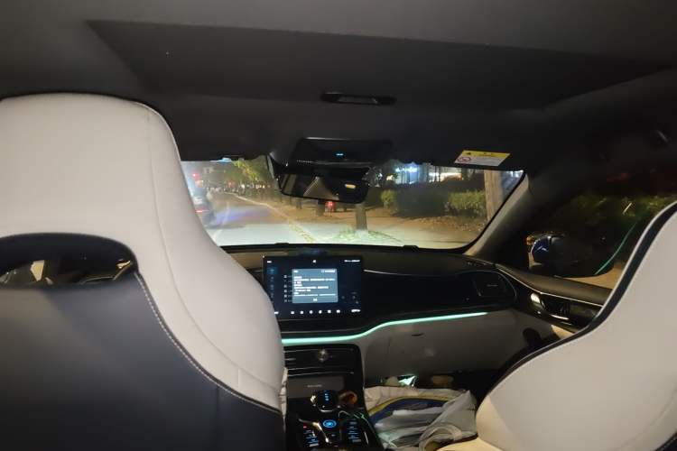 Used BYD Qin PLUS 2021 DM-i 120KM Flagship Model Headliner