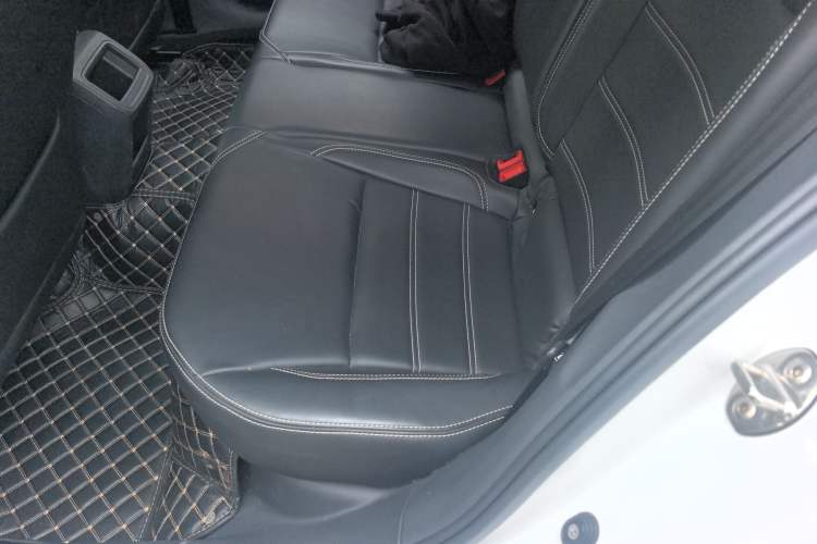 Used Volkswagen Lamando 2021 230TSI DSG Fashion Edition Left Rear Seat