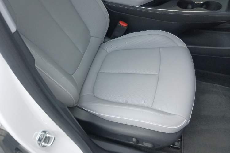 Used Buick E4 2023 Deluxe Edition