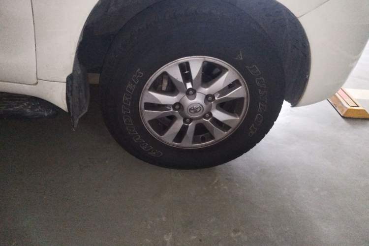 Used Toyota Land Cruiser 2010 4.0L Automatic VX
