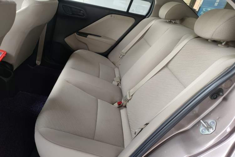 Used Honda Greiz 2016 1.5L CVT Classic Edition
