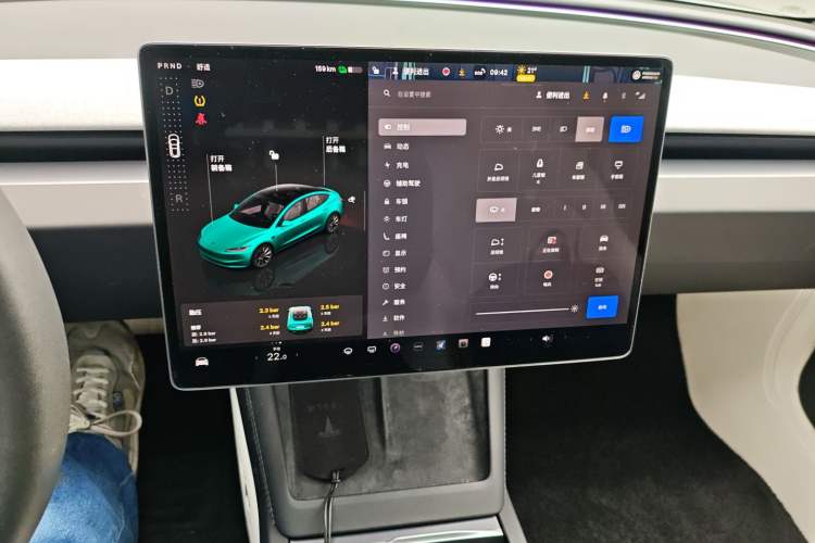 Used Tesla Model 3 2023 Long-Range All-Wheel-Drive Version
