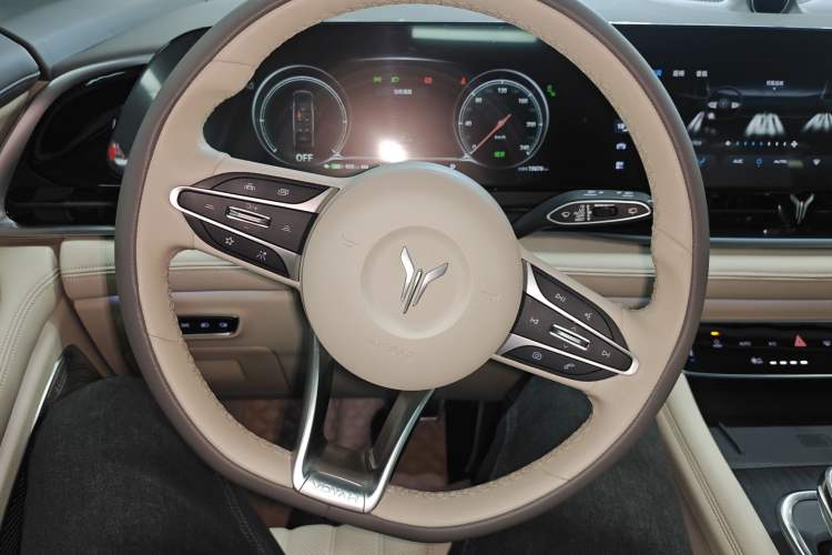 Used VOYAH Dream 2022 0-Emission Edition Dream+ Smart Range Package – 605 km