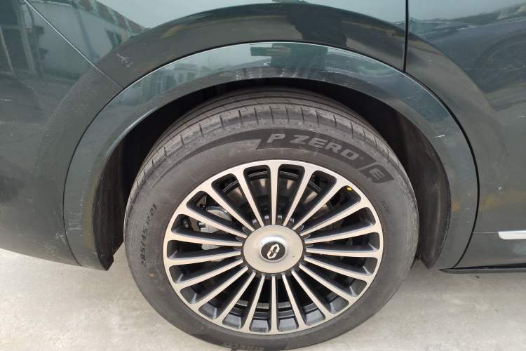 Used Hima AITO M8 2025 Extended-Range Ultra Version 53.4 kWh 6-Seater Edition