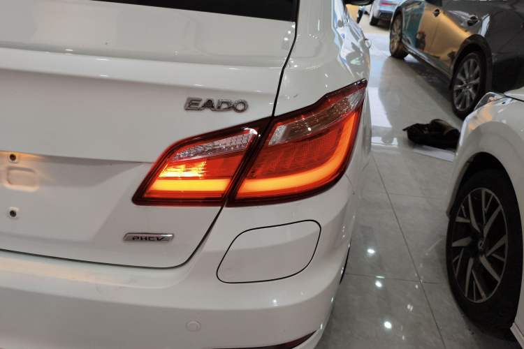 Used Changan Eado New Energy 2018 1.0T PHEV Navigation Model