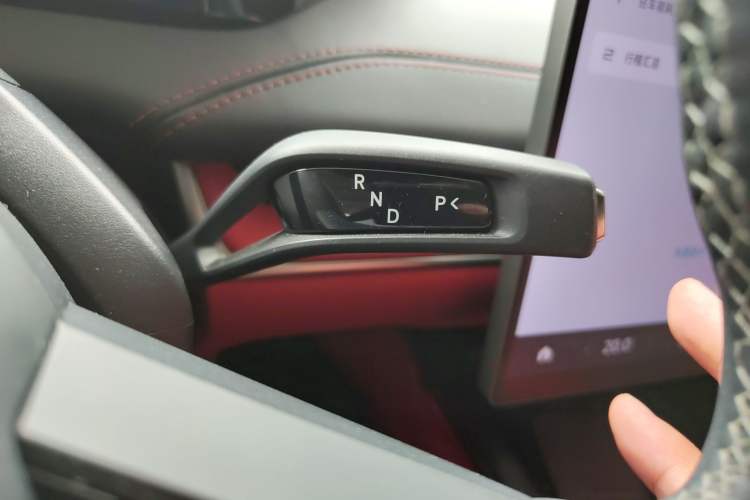 Used Xiaomi Auto SU7 2024 Four-Wheel Drive Ultra-Long Range Advanced Intelligent Driving Max Edition