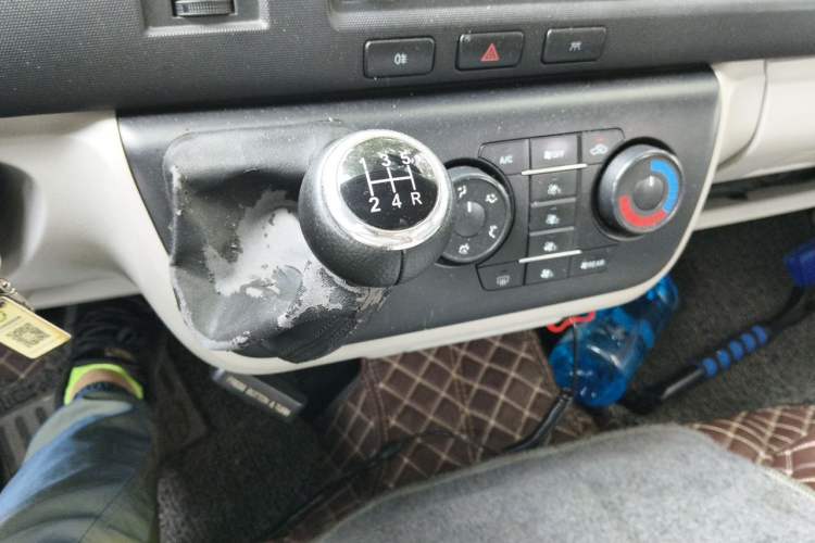 Used Jinbei Hiace 