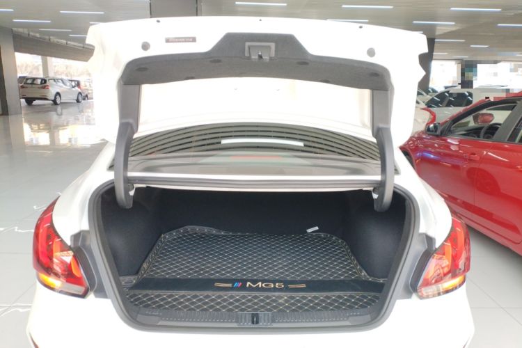 Used MG 5 2021 300TGI DCT Elegant Luxury Edition