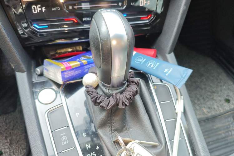 Used Volkswagen Magotan 2020 330TSI DSG Luxury Edition Gear Lever