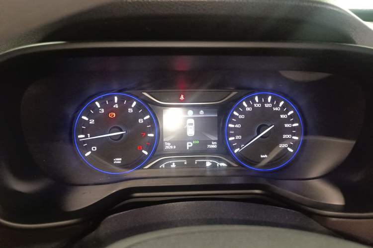 Used GAC Trumpchi GS3 2017 200T Automatic Luxury Edition Instrument Cluster